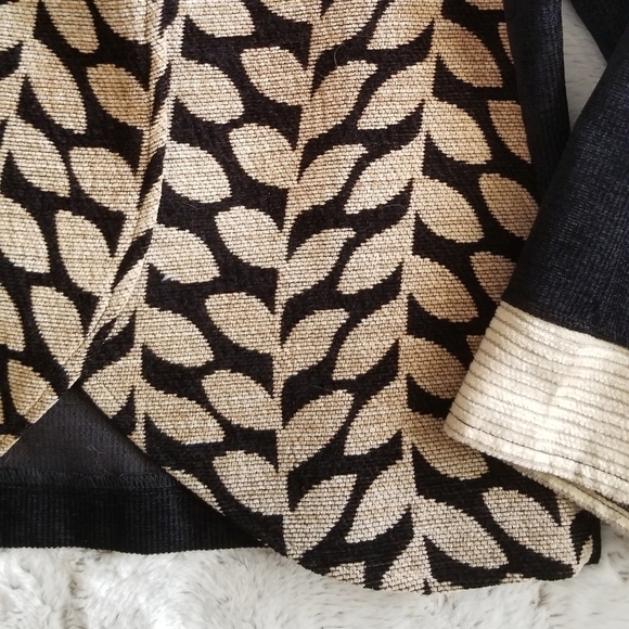 ✨️CL Material Girl Designs Corduroy Poncho Style Leaf Cape S - Picture 3 of 7